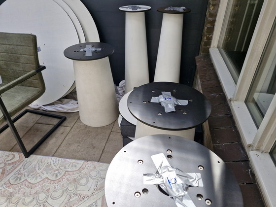 Image 1 of Moooi standing table