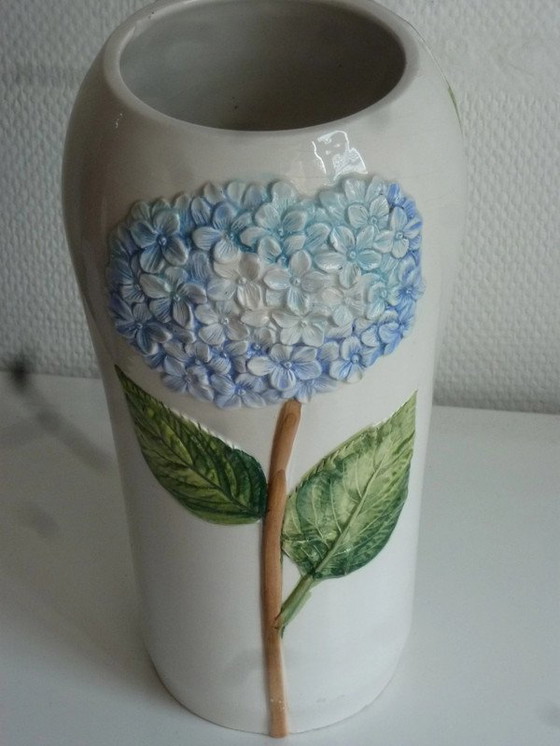 Image 1 of Vase Hortensias
