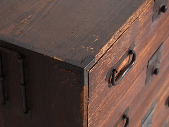 Antique Tansu chest of drawers with small door - Meiji / Taishō Period (c. ) #33 – Sideboard cabinet (photo 20 of 40)