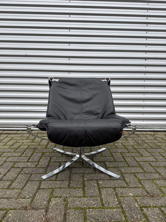 Image 1 of Set vintage Vatne Møbler Falcon di Sigurd Resell: 2 alti + 2 bassi + Hocker