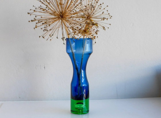 Image 1 of Mid-century modern Scandinavian bright blue and emerald green glass vase from Borgström Åseda, Sweden
