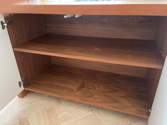 Moderne notenhouten kast – Dressoirs, Mdf (photo 4 of 6)