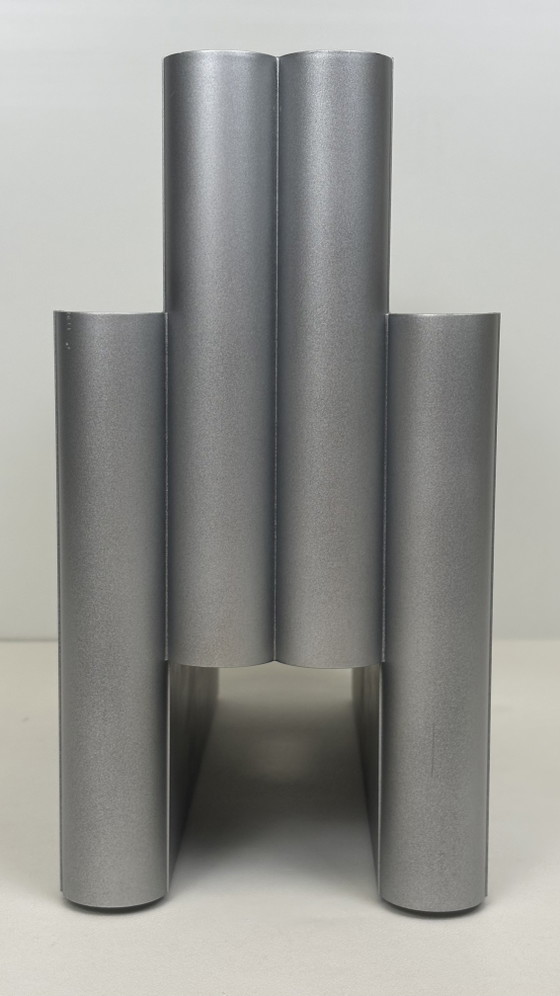 Image 1 of Portarevistas de diseño Kartell Giotto Stoppino gris metalizado
