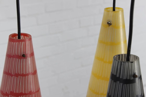 Lampada a sospensione da soffitto vintage colorata anni '60 '70 MCM – Lampadari, Vetro, Ottone (photo 13 of 14)
