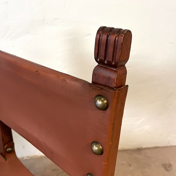 Image 1 of Spanish chair in leather and carved wood, 1950s/60s