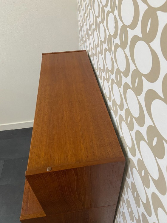 Image 1 of Kast met schuifdeuren, lade en opzetgedeelte van Aejm Møbler