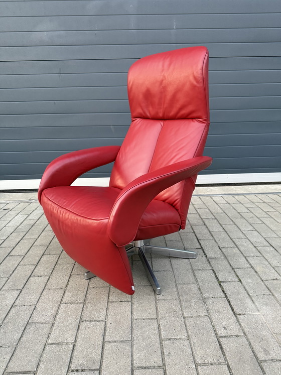 Image 1 of Poltrona relax Jori Symphony, recente, in pelle Celia rossa, taglia media, in ottime condizioni!
