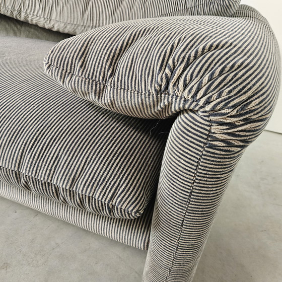 Image 1 of Italiaanse Cassina Maralunga, gestreept lichtgrijs/blauw