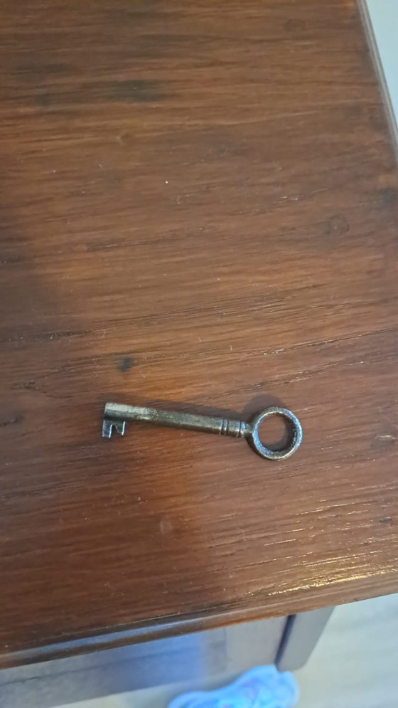 Image 1 of Antica segretaria inglese