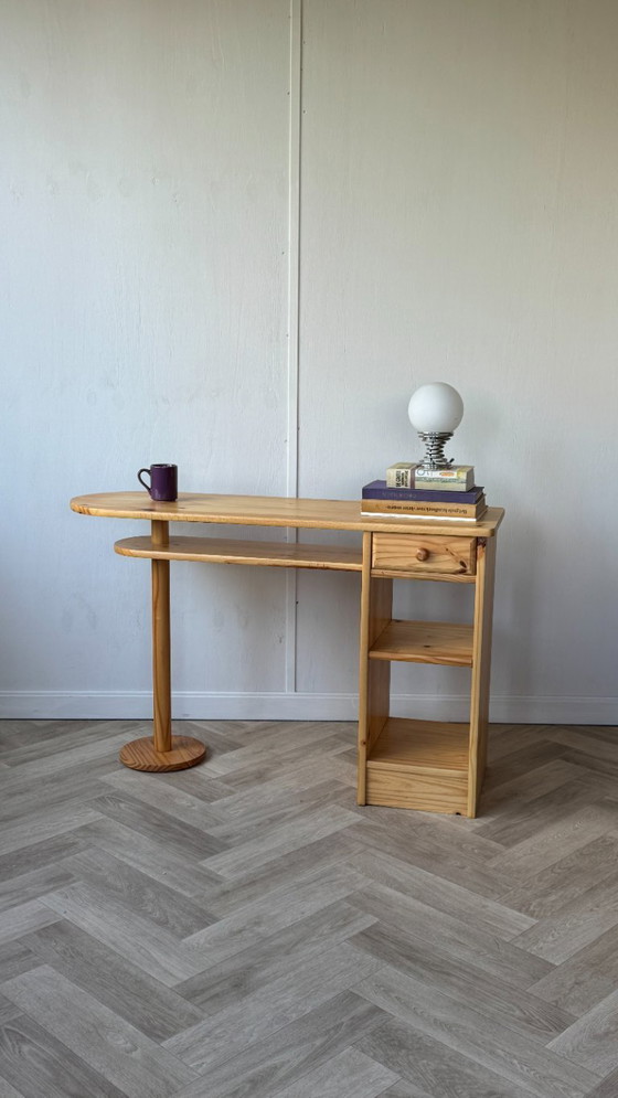 Image 1 of vintage bureau in grenen
