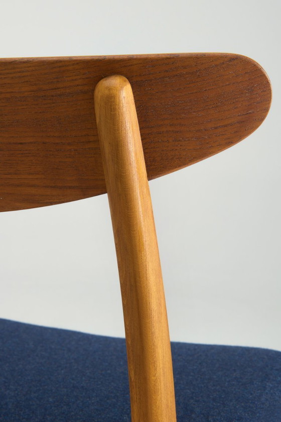 Image 1 of A Set Of 4 'Ch30' Dining Chairs Hans J. Wegner