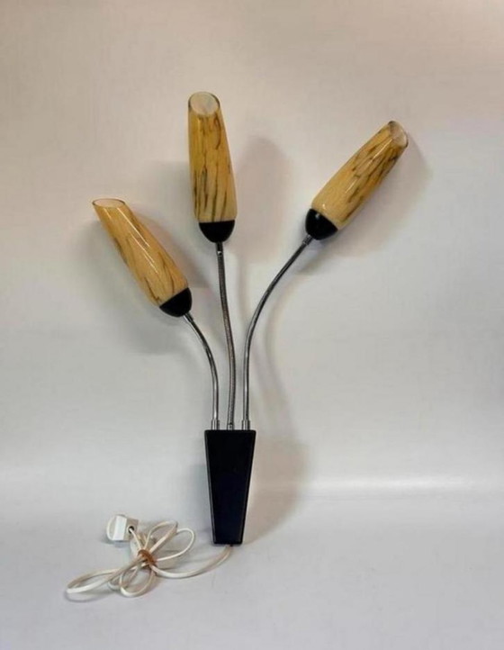 Image 1 of Applique murale vintage milieu du siècle, verre marbré, structure chromée