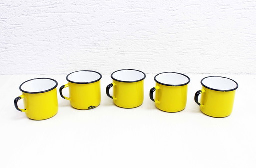 Set de 5 Tasses en Métal Émaillé