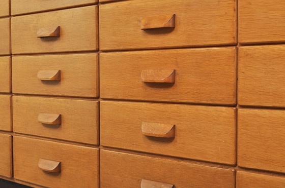Image 1 of Vintage shop display case / counter in oak, 1930s