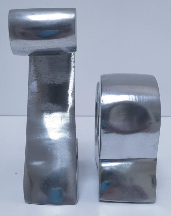Image 1 of coppia di fermalibri in alluminio pressofuso a forma di "a" e "z"
