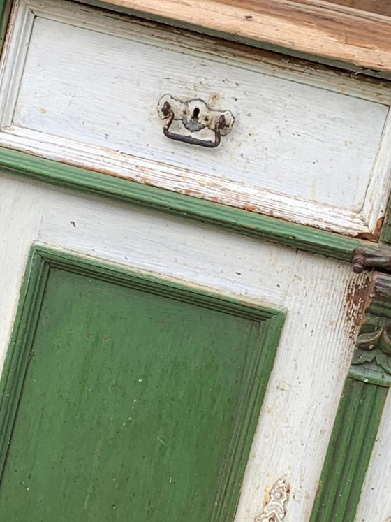 Antieke groen-wit geschilderde kast in Duitse stijl – Buffetkasten, Hout, Vintage (photo 3 of 6)