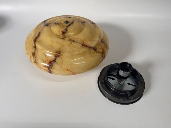 Image 1 of Vintage grote plafonnière gemarmerd glas Art Deco jaren dertig