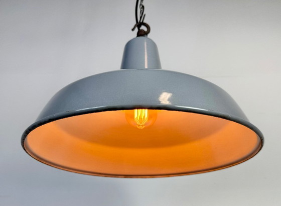 Image 1 of Suspension industrielle en émail gris britannique, années 1960