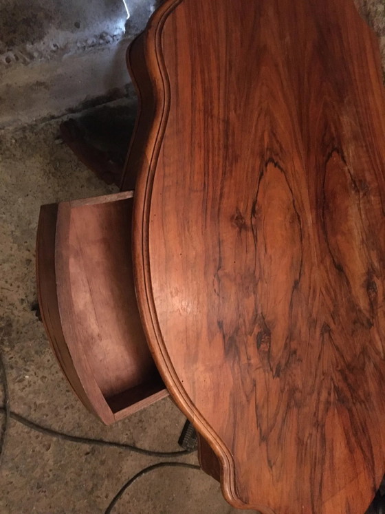 Viooltafel met 2 laden in walnoot. – Bijzettafels (photo 5 of 9)