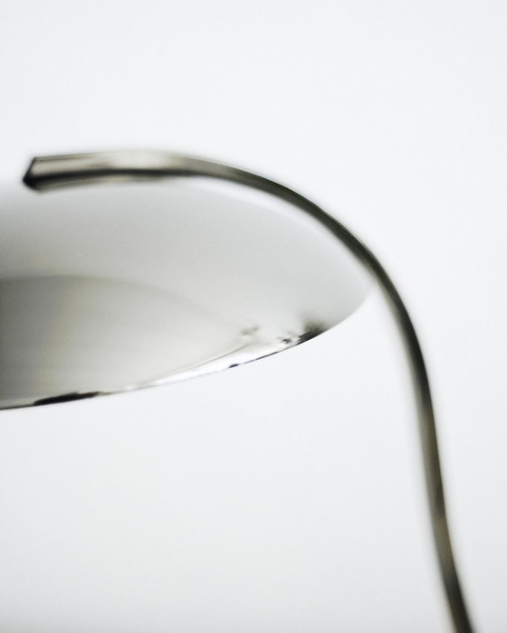 Veneta Lumi Vintage Table/Desk Lamp - Glossy Black Metal / Space Age - 1970s/1980s (photo 5 of 5)