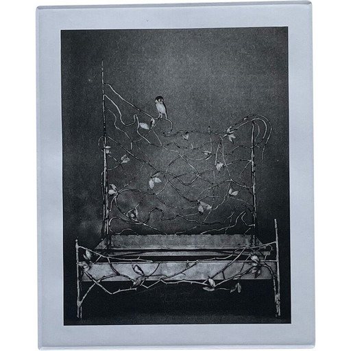 Vintage-Druck, der ein Bett darstellt, von Claude Lalanne