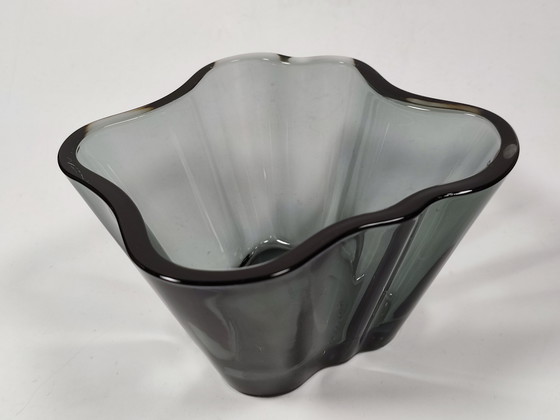 Image 1 of Iitalla Alvar Aalto Teelichthalter in Schale, grau, 7,5 cm