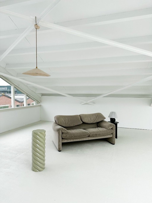 Cassina Maralunga beige 2-seater