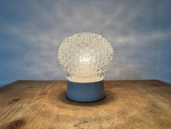 Lampada da soffitto vintage in porcellana bianca, anni '70 – Plafoniere, Porcelain (photo 8 of 12)