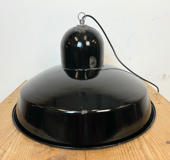 Image 1 of Industriële zwarte emaille fabriekshanglamp, jaren 60