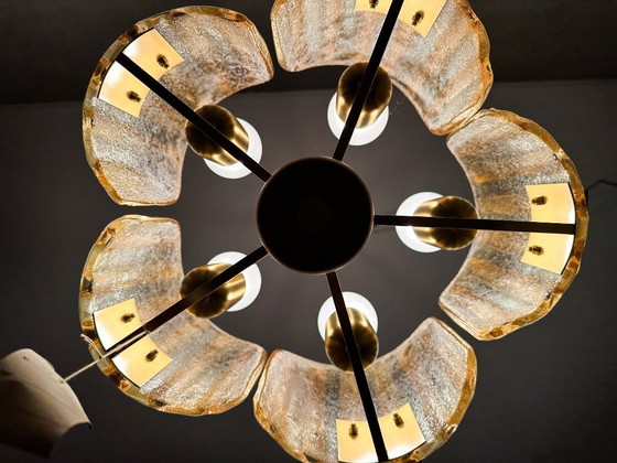 Image 1 of Lustre ancien en verre ambré