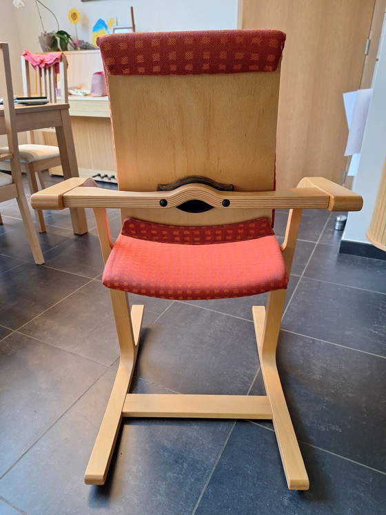 Chaise emblématique Stokke Actulum Balans en orange rétro – Peter Opsvik – Chaises de bureau, Textile, Bois (photo 4 of 8)