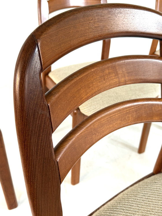 Image 1 of 6 chaises de salle à manger vintage Dyrlund, années 70. (Restaurées)