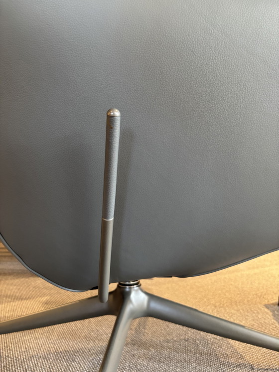 Image 1 of 1x Fauteuil Loyd + Poef van het Merk Leolux