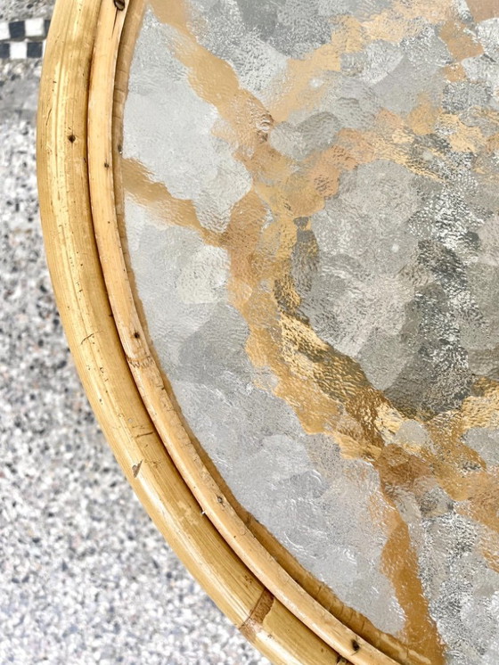 Image 1 of Table basse ronde en rotin et verre Rohe