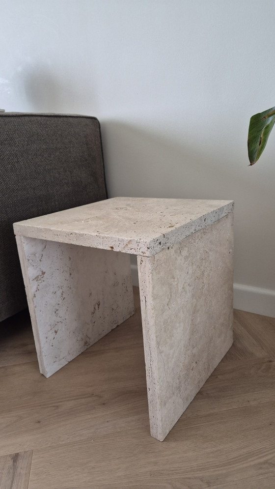 Image 1 of Set van 2 natuurstenen tafels