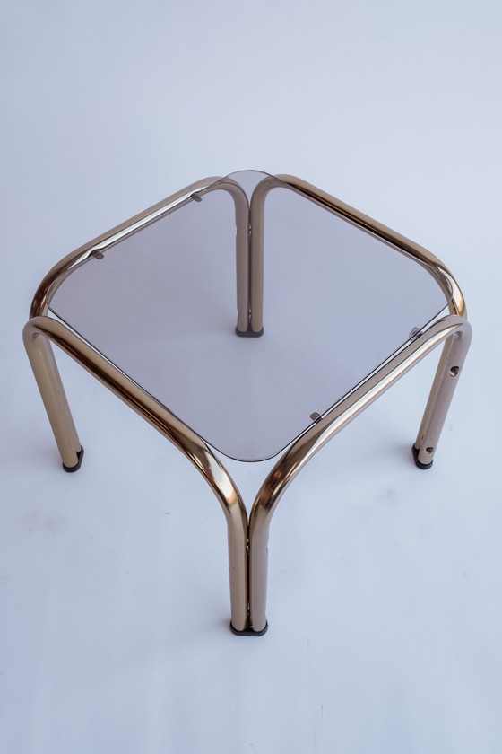 Image 1 of Tavolino laterale quadrato in ottone vintage e vetro