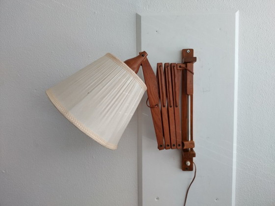 Image 1 of Lampada a forbice in teak - Anni '60 - Vintage