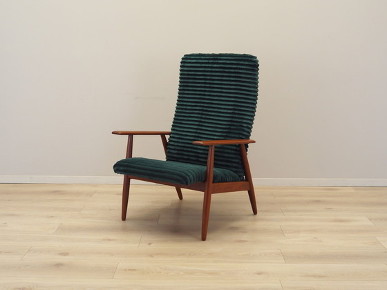 Image 1 of Fauteuil en velours, design danois, années 1970, production : Danemark