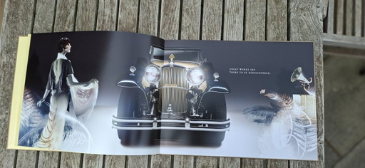 3 Maybach brochures + DVDs Zeppelin & 57S Mint condition, rare