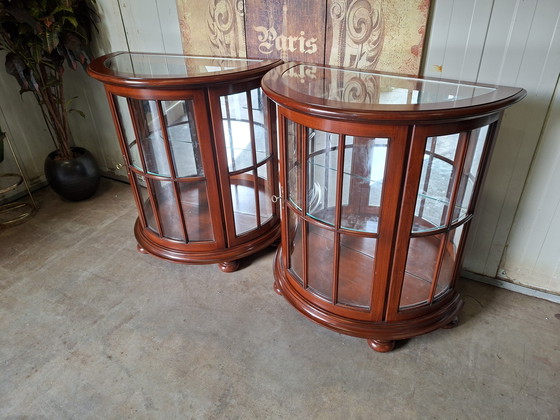 Image 1 of Vetrina classica italiana semicircolare, mobile porta vino, whisky bar, dimensioni 87x47cm e altezza 93cm.