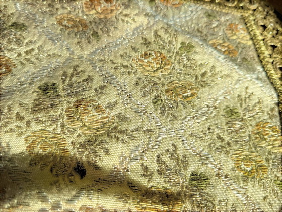 Image 1 of Vintage placemat met bloemenpatroon en gouden rand – jaren 70/80, 20x20 cm