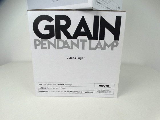 Image 1 of 2 x Lampe suspendue Muuto Grain, édition noire.