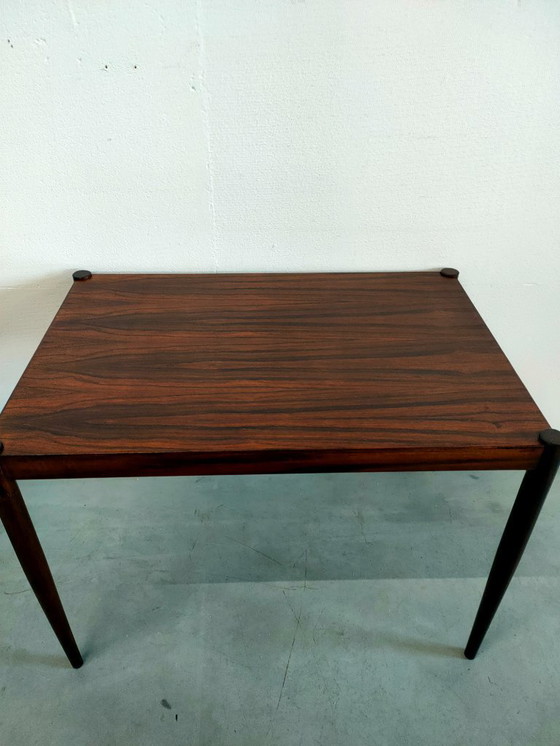 Image 1 of Tavolini laterali vintage in palissandro scandinavo/danese, tavolino portavaso, tavolino da caffè (impilabile)