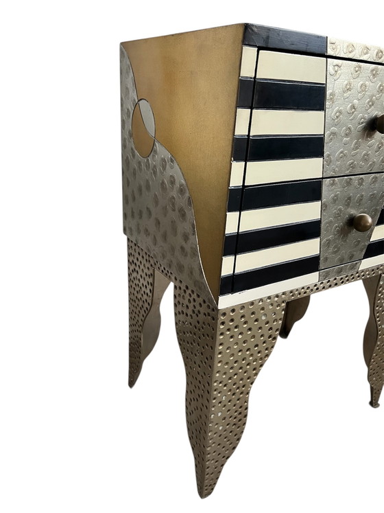 2x Cómoda Estilo Memphis, Mesitas de Noche De The Lam Lee Group – Metal, Wood (photo 14 of 15)