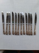 12 versilberte Dessertmesser