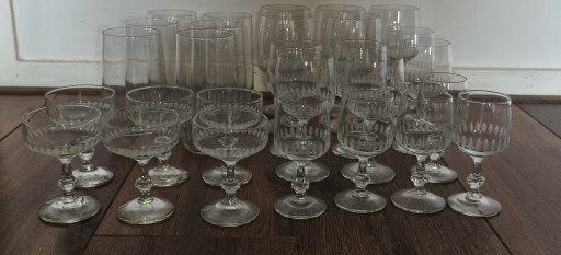 Collection complète de verrerie vintage – 28 pièces – magnifique motif gravé – glaskunst, Glass