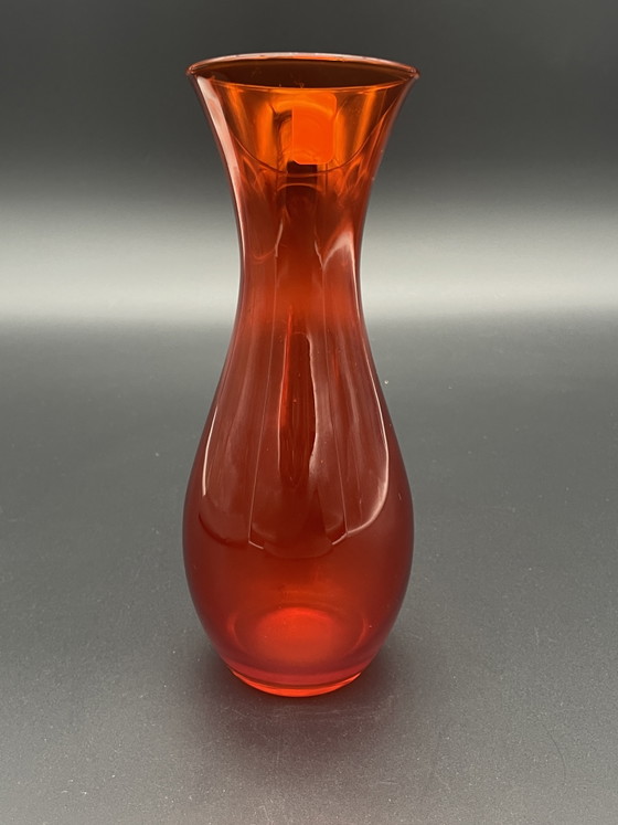 Elegante Vaso in vetro vintage di Montana in un intenso arancione-rosso. – Vasi, Glass (photo 3 of 7)