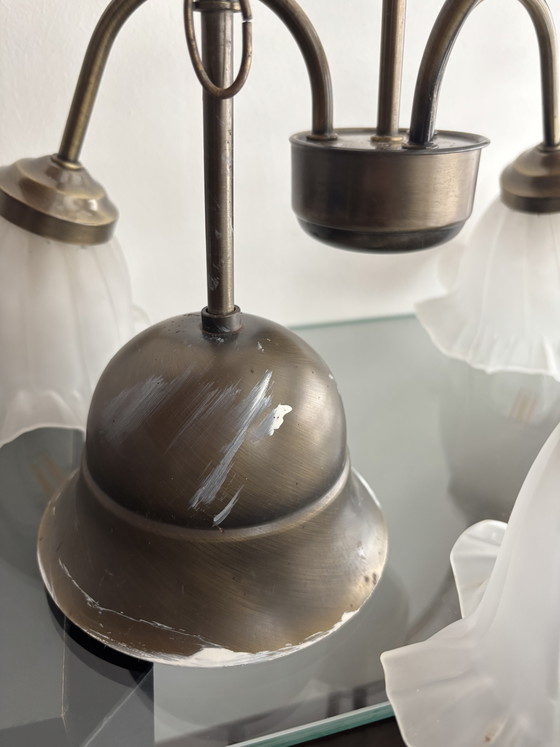 Klassieke luster met glazen tulpvormige melkglas kappen – Kroonluchters, Metal (photo 5 of 6)