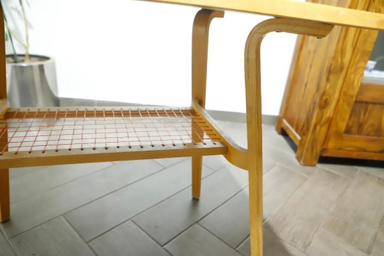 Image 1 of Mesa retro estilo Bruselas con estante tejido rojo – Dřevopodnik Holešov