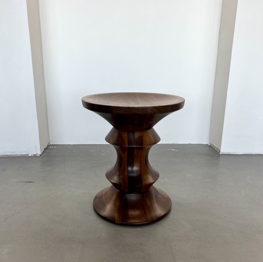 Vitra Eames Stool C